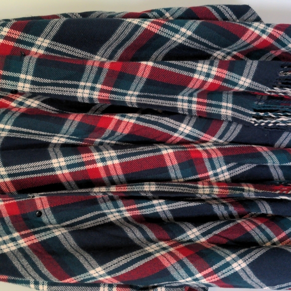 Plaid Francesca's Poncho - Picture 7 of 7